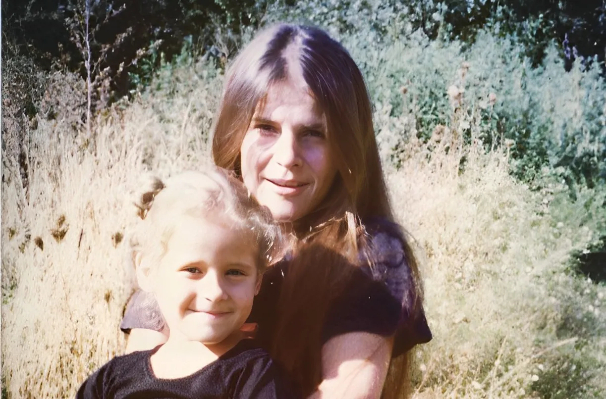 Sandra Janowski: The Untold Story of a Rock Star’s Wife