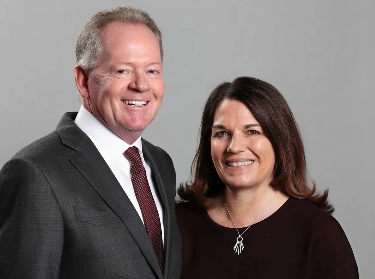 Becky Petrino: The Dedication and Resilience of Bobby Petrino’s Wife