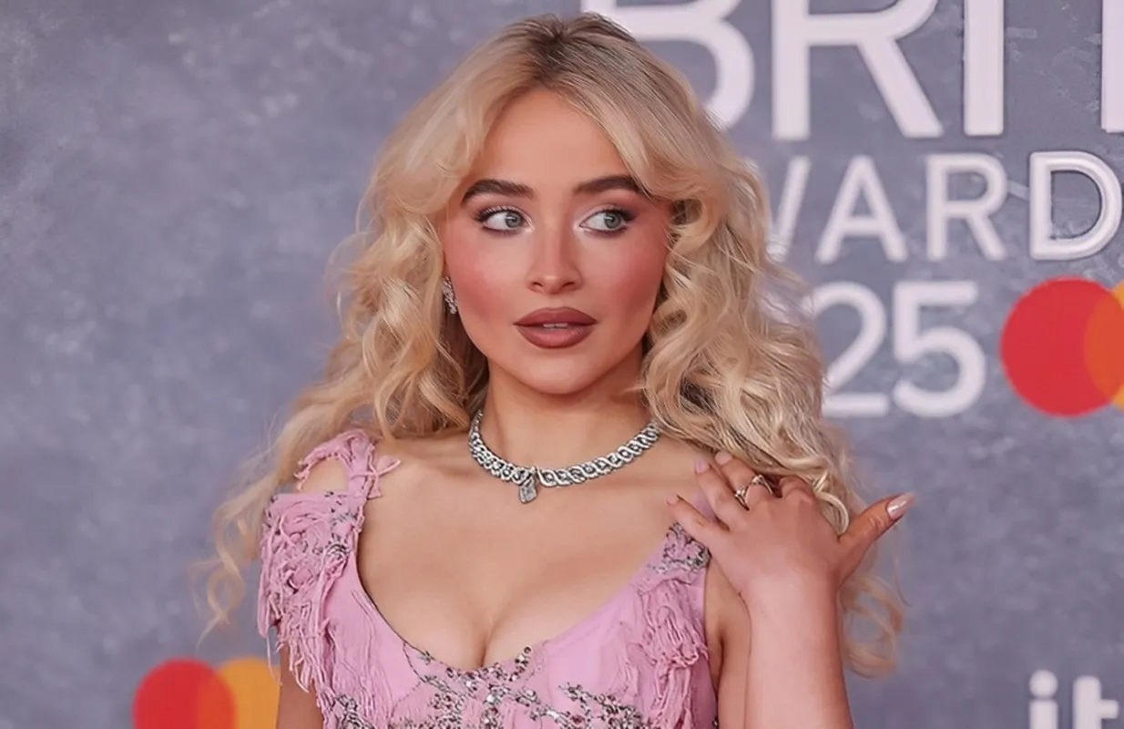 Sabrina Carpenter: From Disney Darling to Pop Powerhouse