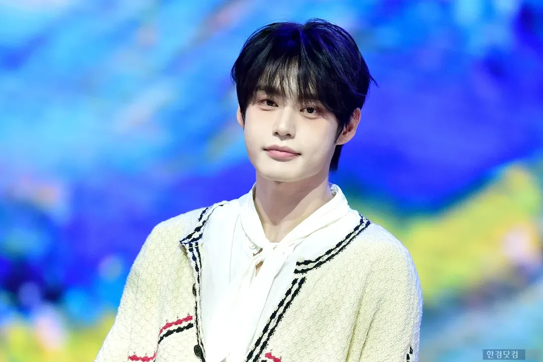 Kim Ji-woong: K-Pop Idol, Actor, and ZEROBASEONE Star