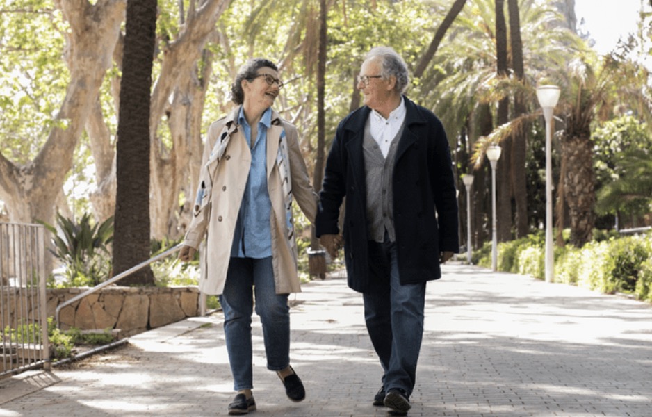 How Senior Monitoring Devices Help Prevent Falls and Emergencies