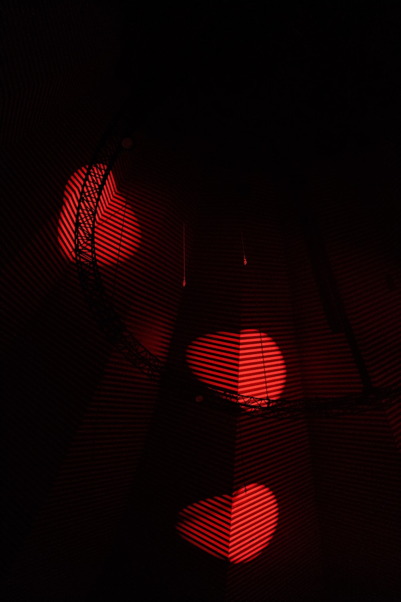 How Should Red Light Therapy Be Integrated Into a Standard Skincare Routine