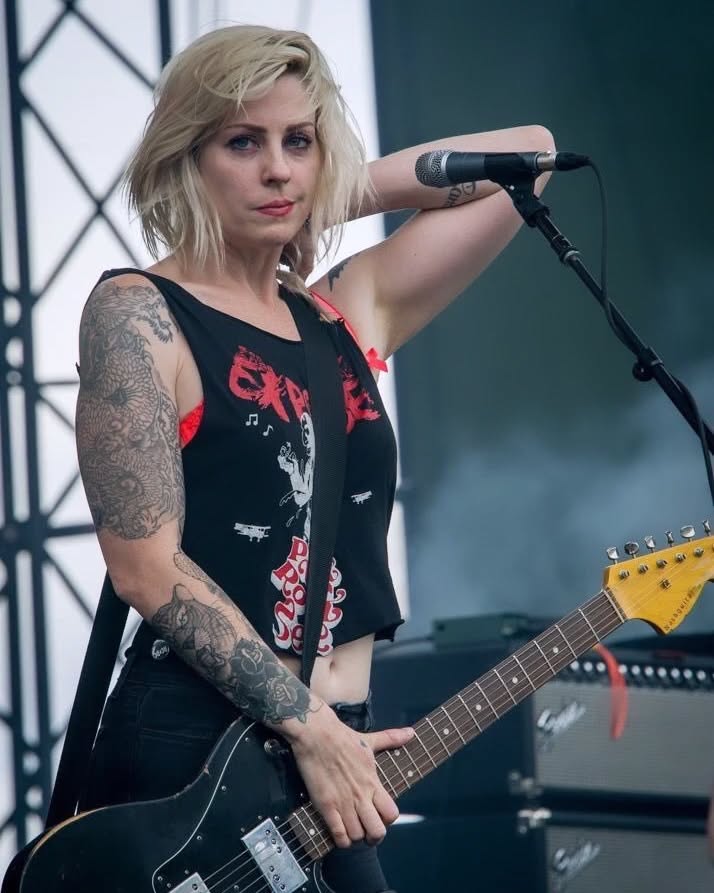 Brody Dalle featq