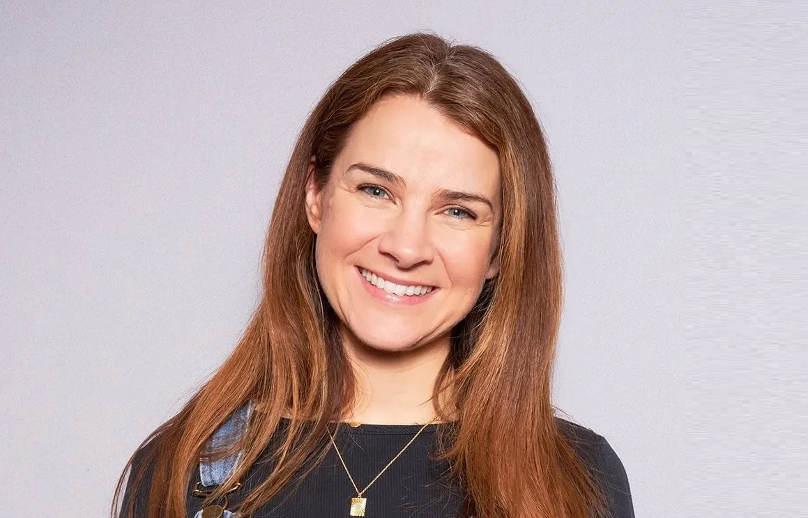 Izzy Judd: Inspiring Story of a Violinist, Author, and Mindfulness Advocate