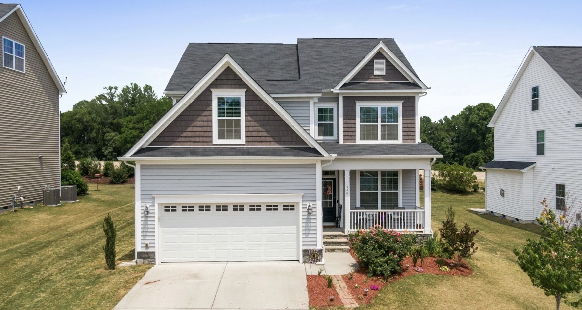 How to Properly Maintain Your Roof: A Step-by-Step Guide