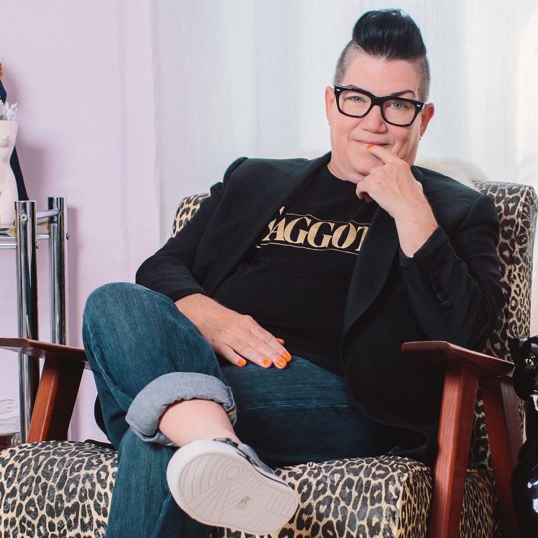 Lea DeLaria feat