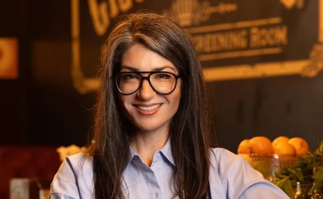 Rachel Fine: Life as a Host, Singer, and Entrepreneur with Multiple Talents