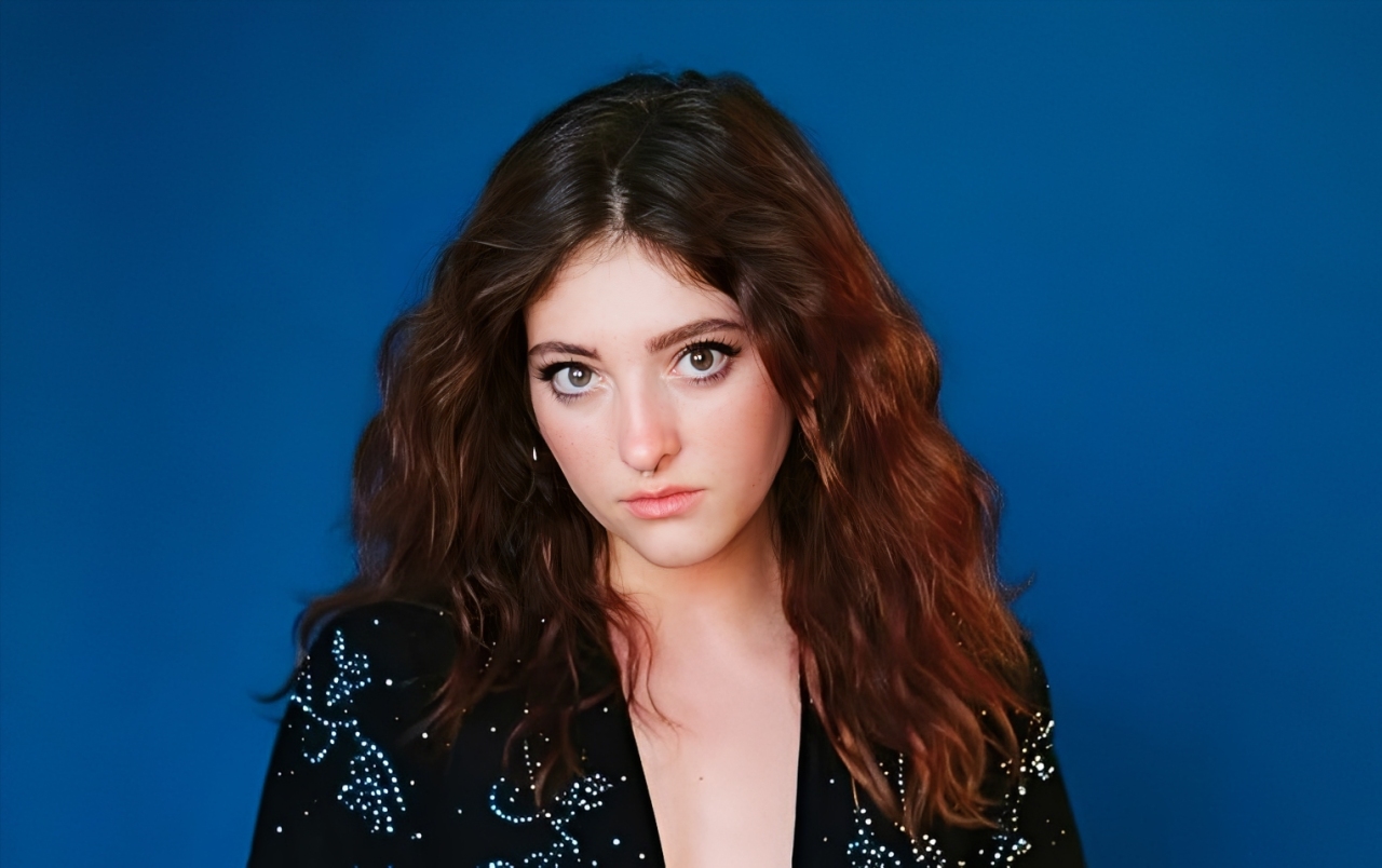 Willow Shields: From Hunger Games Heroine to Artistic Genes and LGBTQ+ Icon