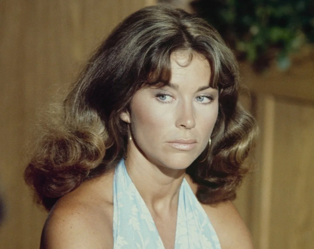 Michele Carey: The Timeless Hollywood Beauty Who Captured the Spirit of the Silver Screen