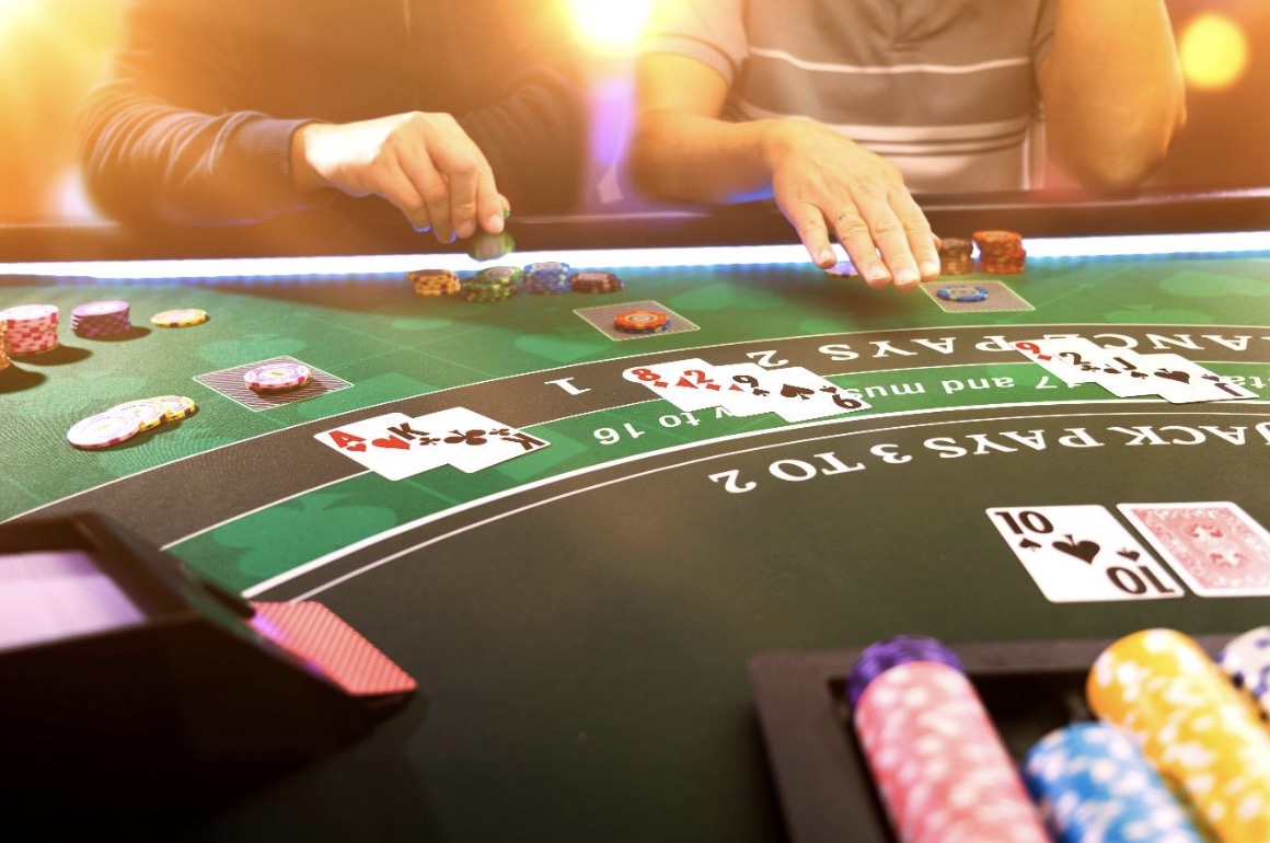 How to play 21 in real time – The structure of live Blackjack