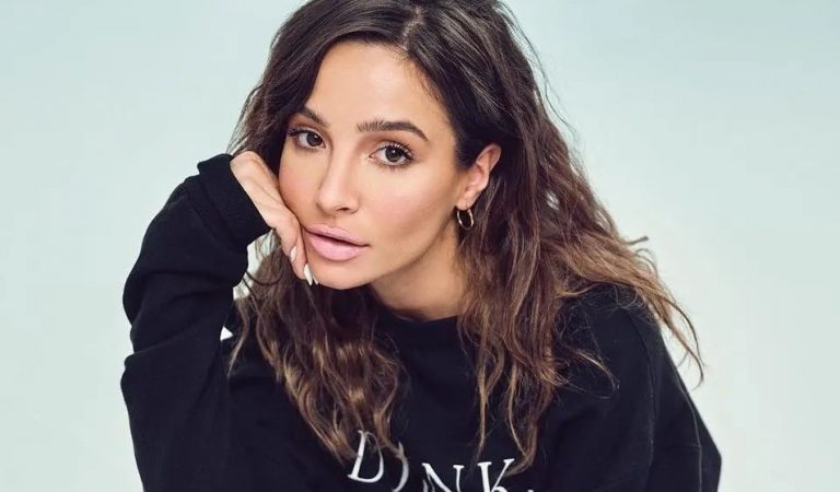 Brenda Asnicar: Argentine Actress, Singer, and Latin TV Star