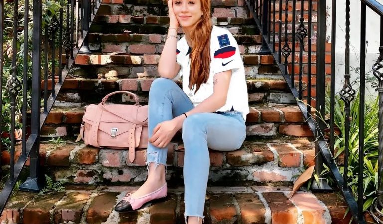 Liliana Mumy: From Beloved Child Star to Standout Voice Actress