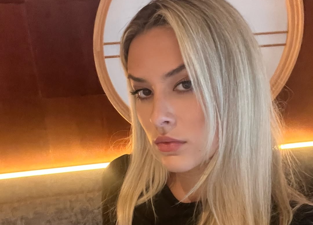 Corinne Isherwood: Vancouver-Born Model and Actress Behind “Woodbridge”