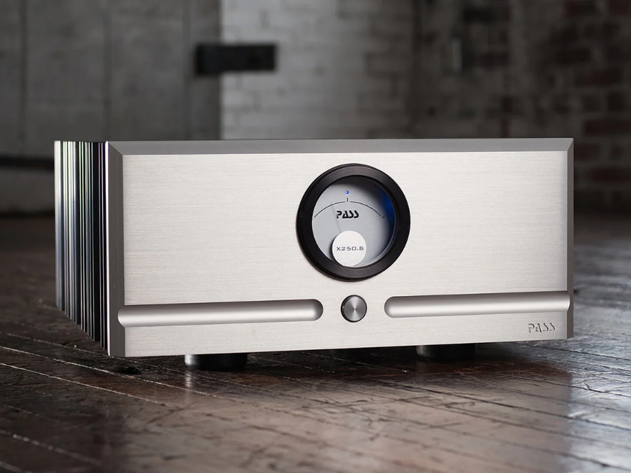 High-end stereo power amplifier