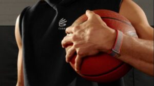 Google's Screenless Fitbit Band Spotted on Steph Curry's Wrist